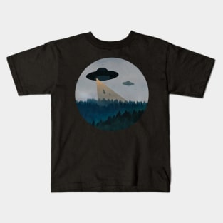 UFO Alien Ships Over The Forest  - in a circle Kids T-Shirt